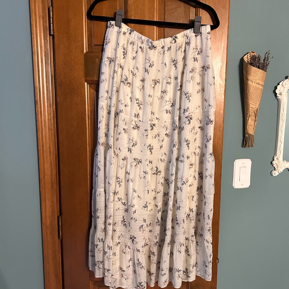 Floral Cream Maxi Skirt